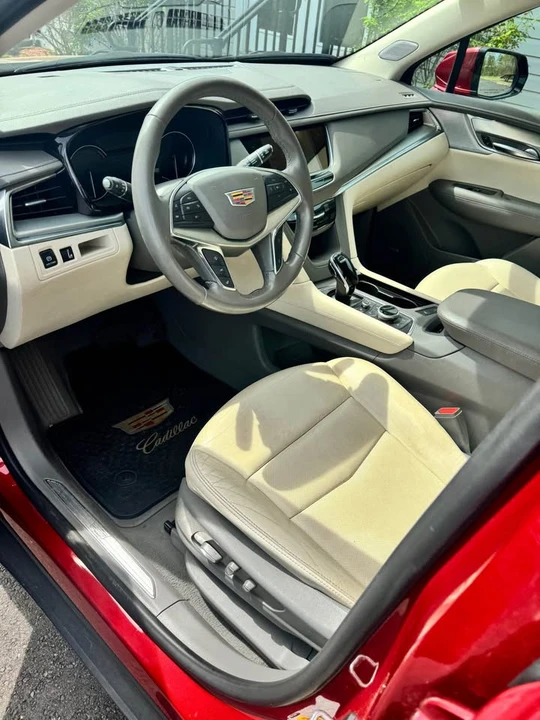 2021 Cadillac XT5 - Image 6 of 7
