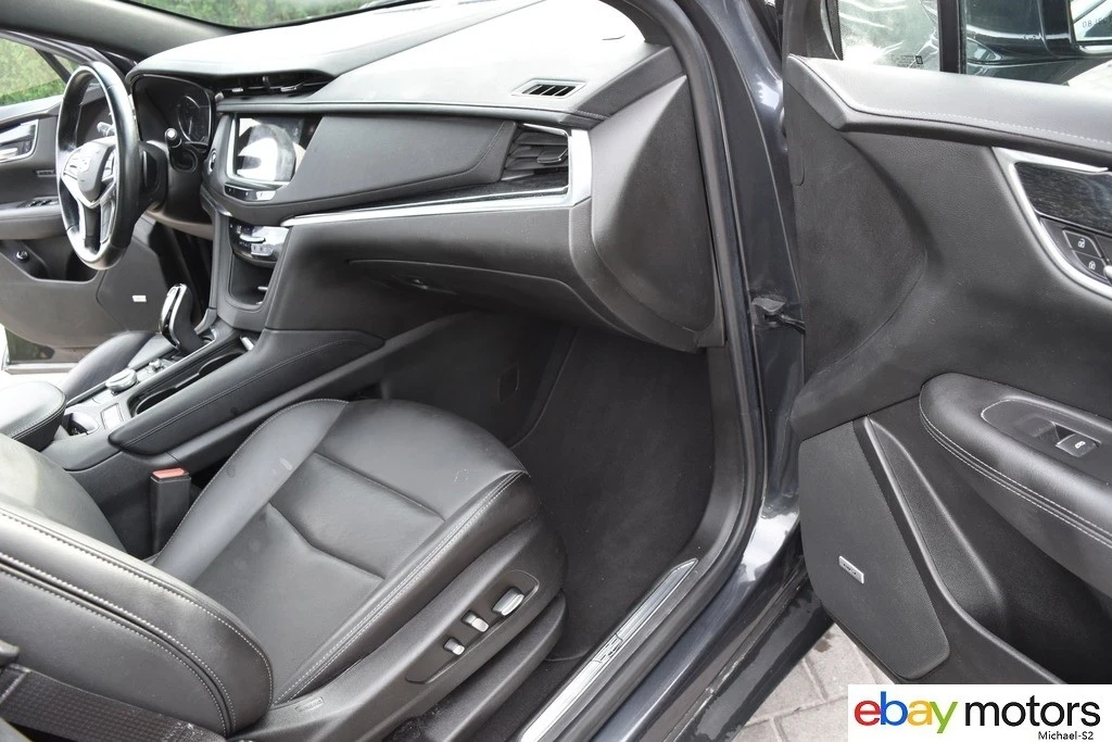 2021 Cadillac XT5 - Image 16 of 21