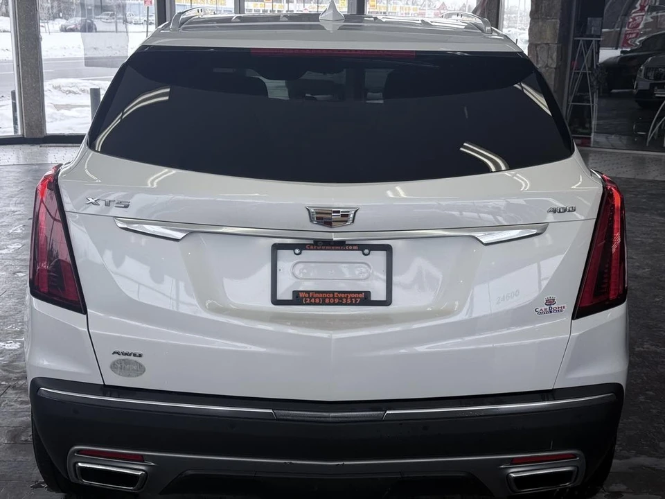 2021 Cadillac XT5 - Image 10 of 21