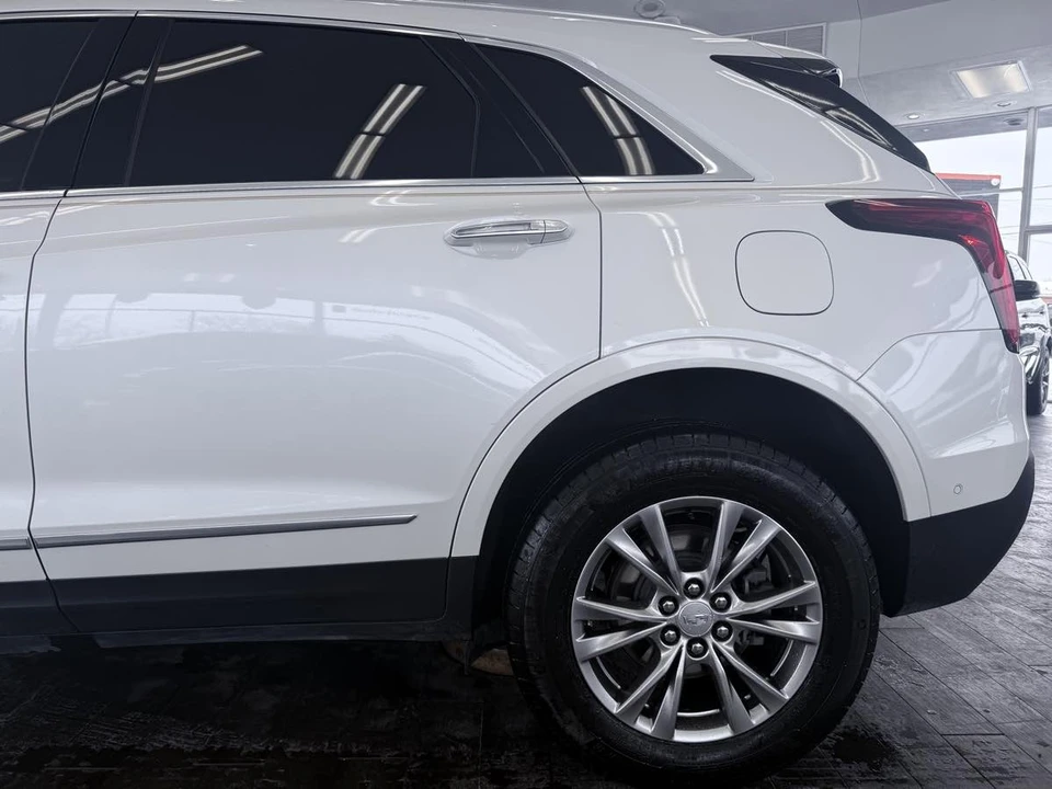 2021 Cadillac XT5 - Image 12 of 21
