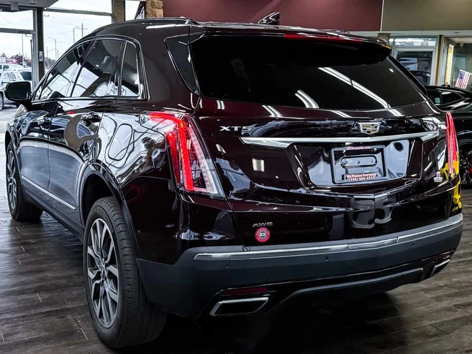 2021 Cadillac XT5 - Image 11 of 21