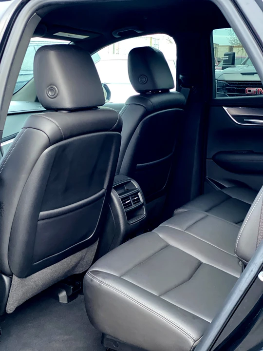 2021 Cadillac XT5 - Image 10 of 19