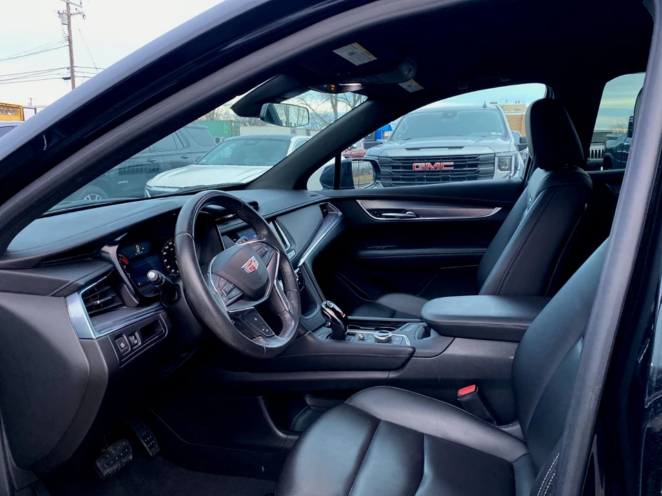 2021 Cadillac XT5 - Image 8 of 19