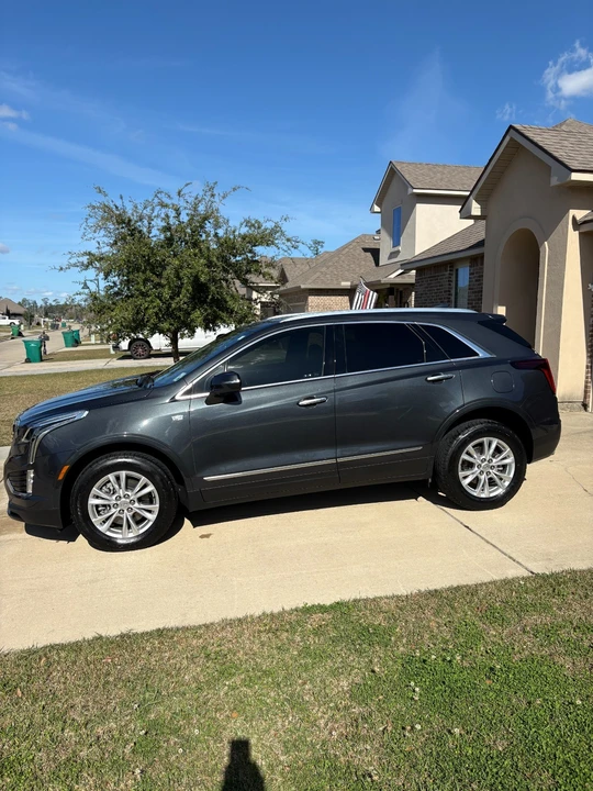 2021 Cadillac XT5 - Image 2 of 21