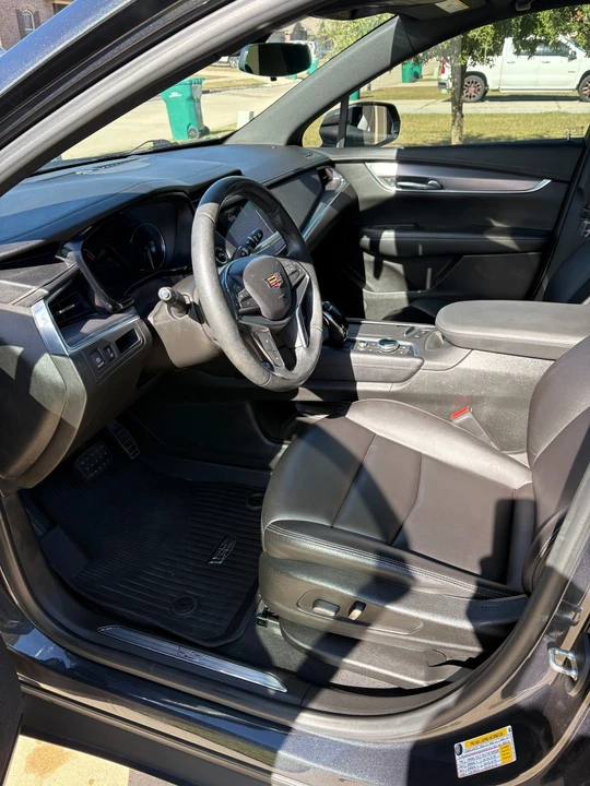 2021 Cadillac XT5 - Image 11 of 21