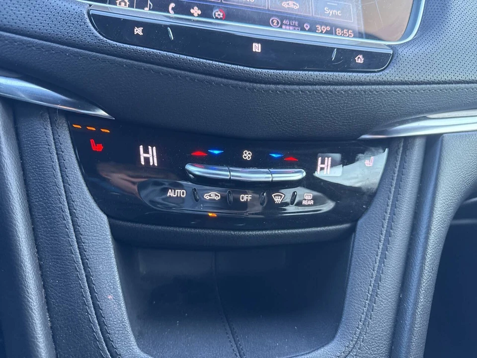 2021 Cadillac XT5 - Image 16 of 21