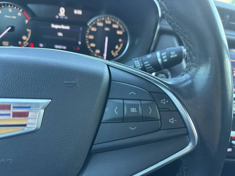 2021 Cadillac XT5 - Image 19 of 21