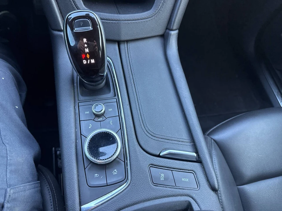 2021 Cadillac XT5 - Image 15 of 21