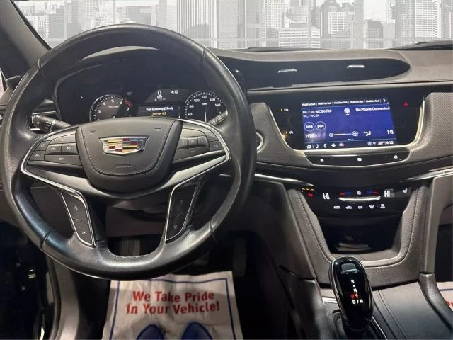 2021 Cadillac XT5 - Image 14 of 21