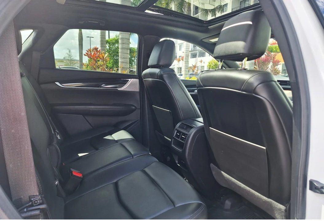 2021 Cadillac XT5 - Image 7 of 9