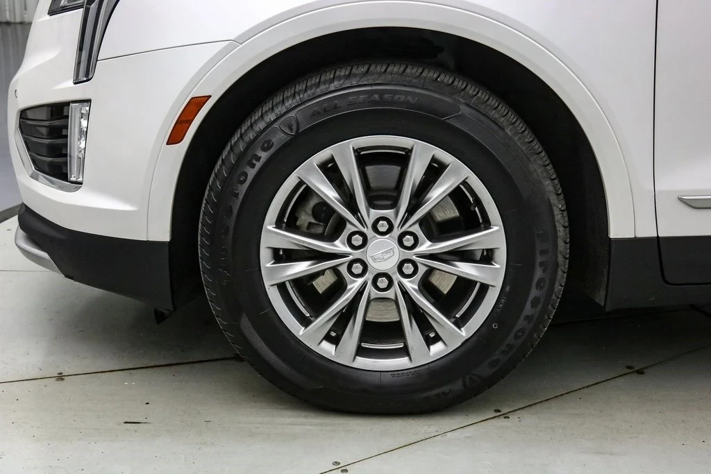 2021 Cadillac XT5 - Image 11 of 21