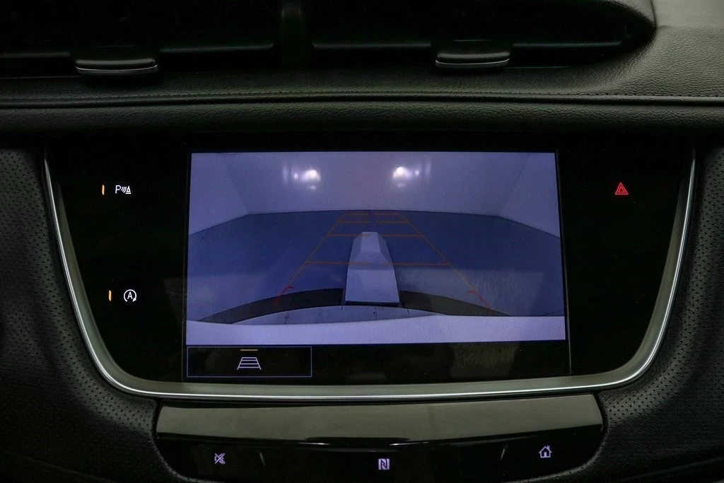 2021 Cadillac XT5 - Image 17 of 21