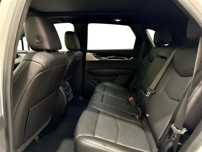 2021 Cadillac XT5 - Image 10 of 12