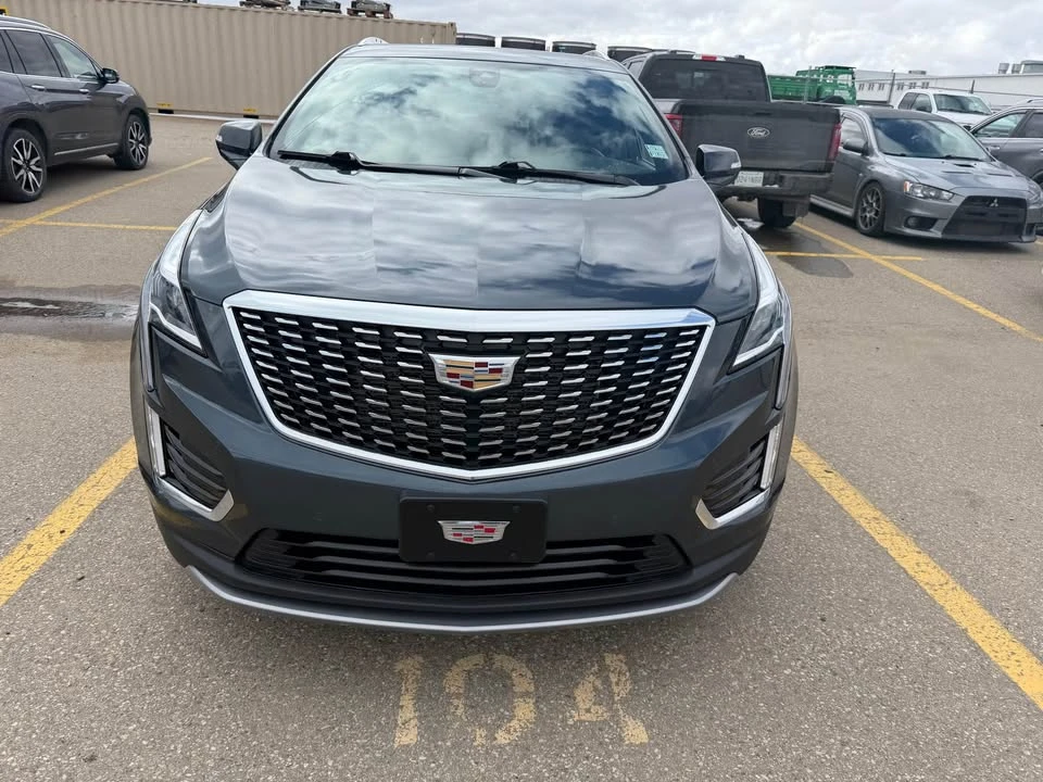 2021 Cadillac XT5 - Image 2 of 20