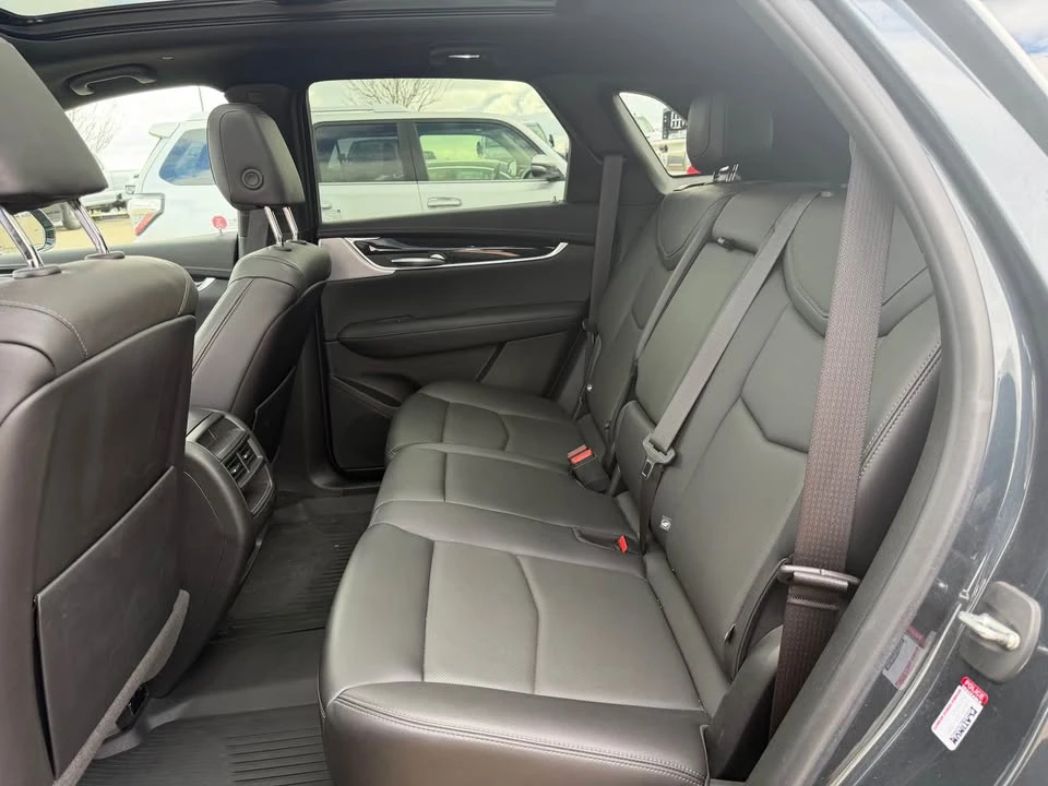 2021 Cadillac XT5 - Image 10 of 20
