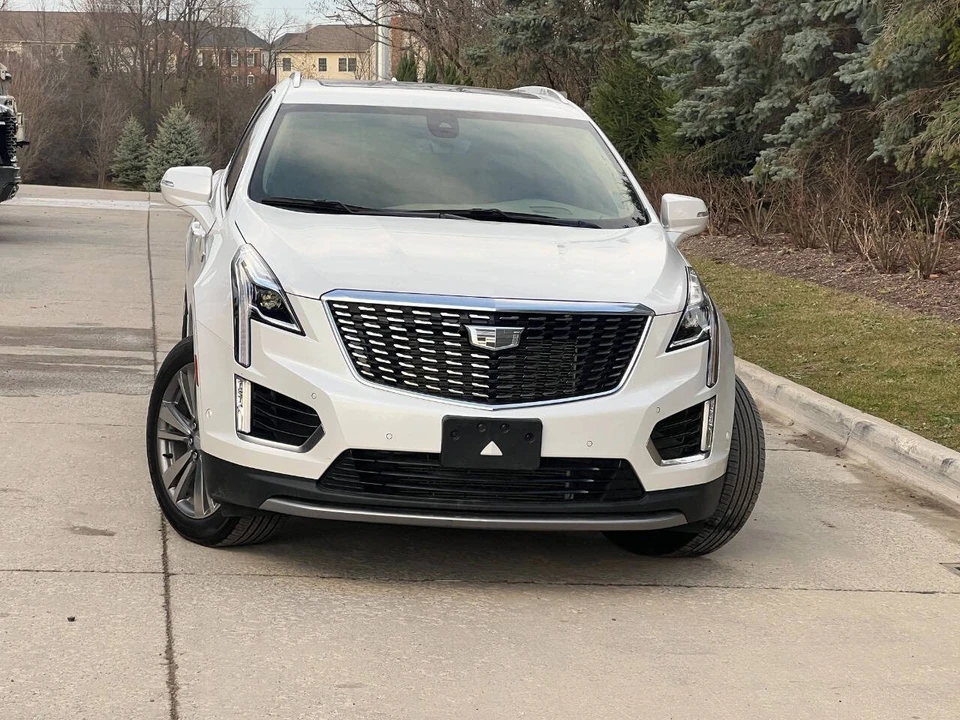 2021 Cadillac XT5 - Image 2 of 21