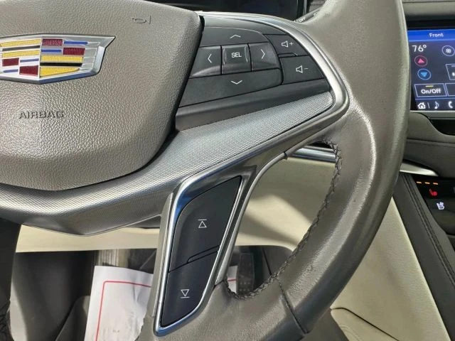 2021 Cadillac XT5 - Image 16 of 21