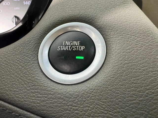 2021 Cadillac XT5 - Image 17 of 21