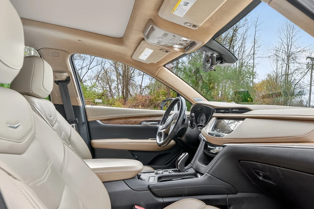2021 Cadillac XT5 - Image 14 of 21