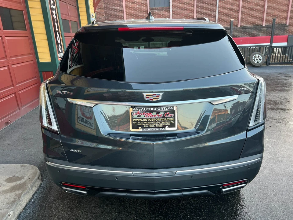 2021 Cadillac XT5 - Image 8 of 12
