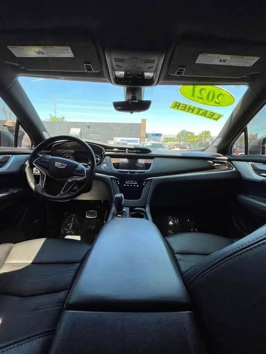 2021 Cadillac XT5 - Image 11 of 20