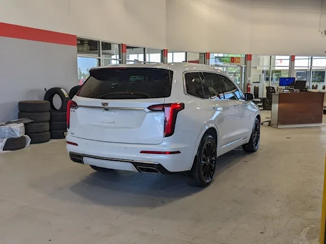2021 Cadillac XT6 - Image 13 of 16