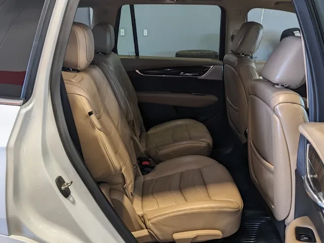 2021 Cadillac XT6 - Image 12 of 16