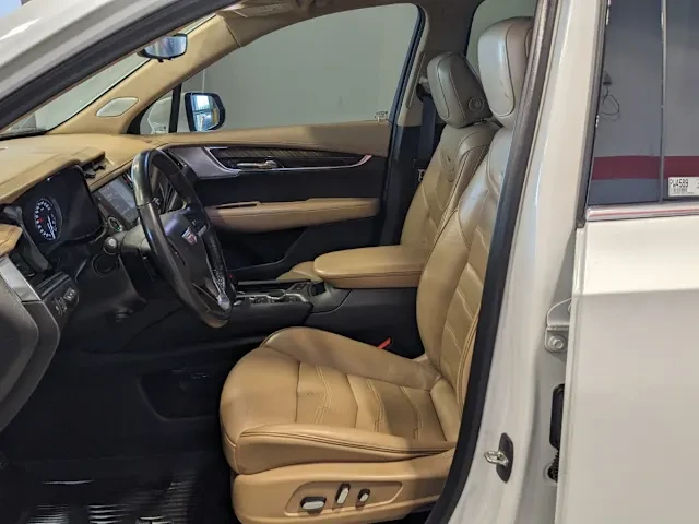 2021 Cadillac XT6 - Image 11 of 16