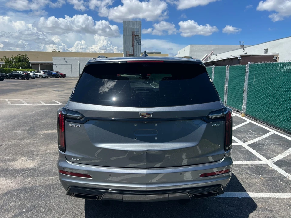 2021 Cadillac XT6 - Image 16 of 31