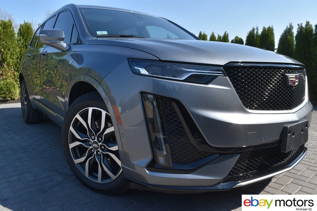 2021 Cadillac XT6 - Image 2 of 24