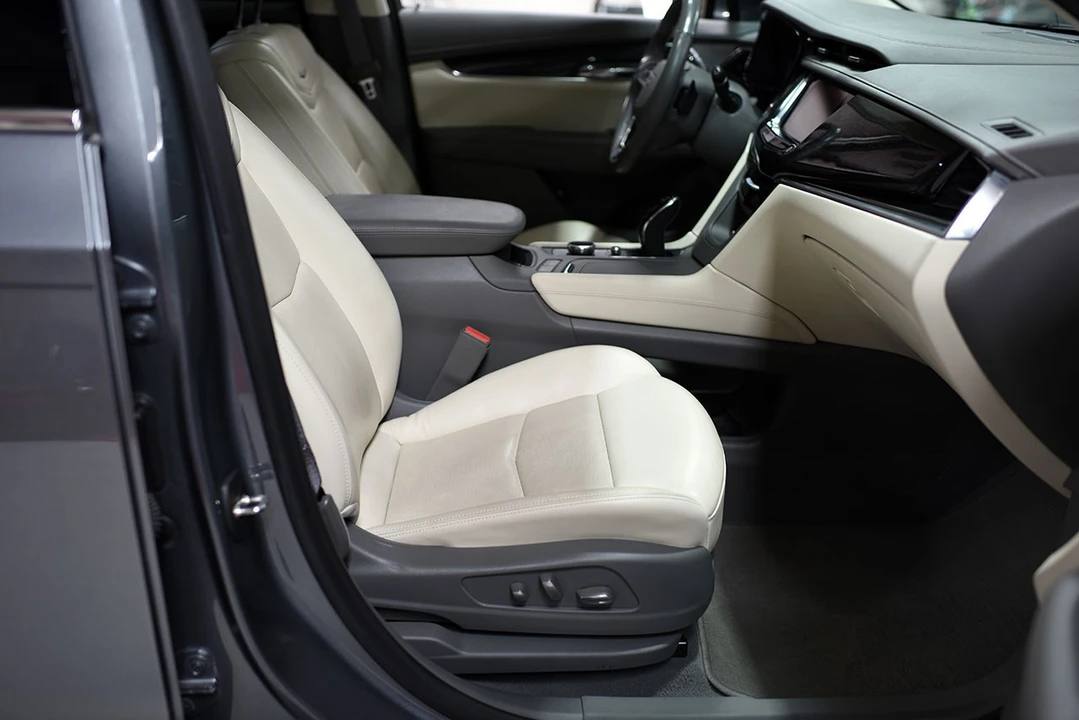 2021 Cadillac XT6 - Image 13 of 21