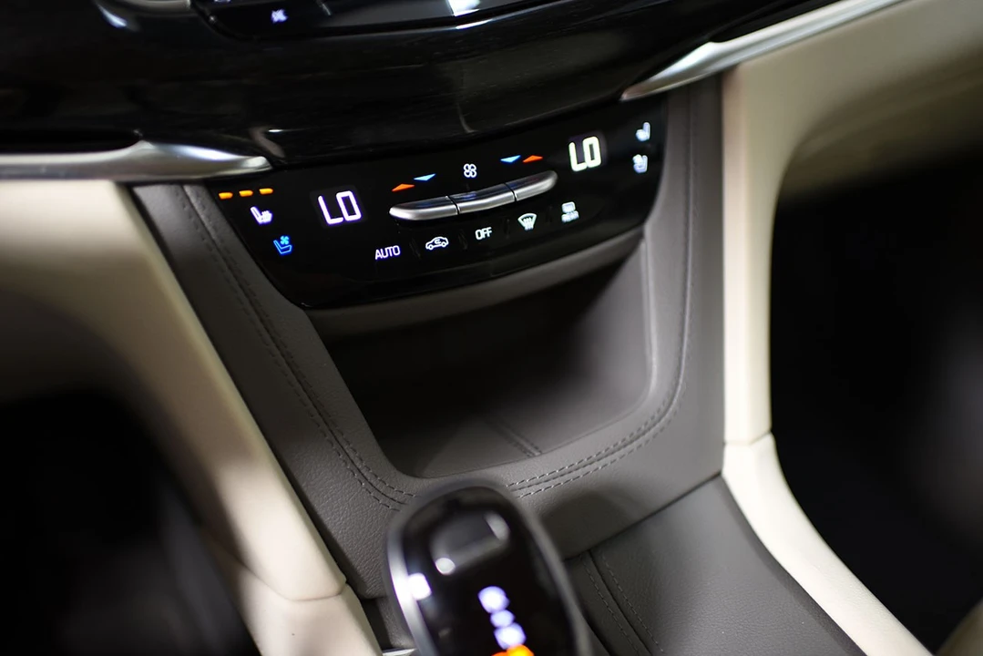 2021 Cadillac XT6 - Image 20 of 21