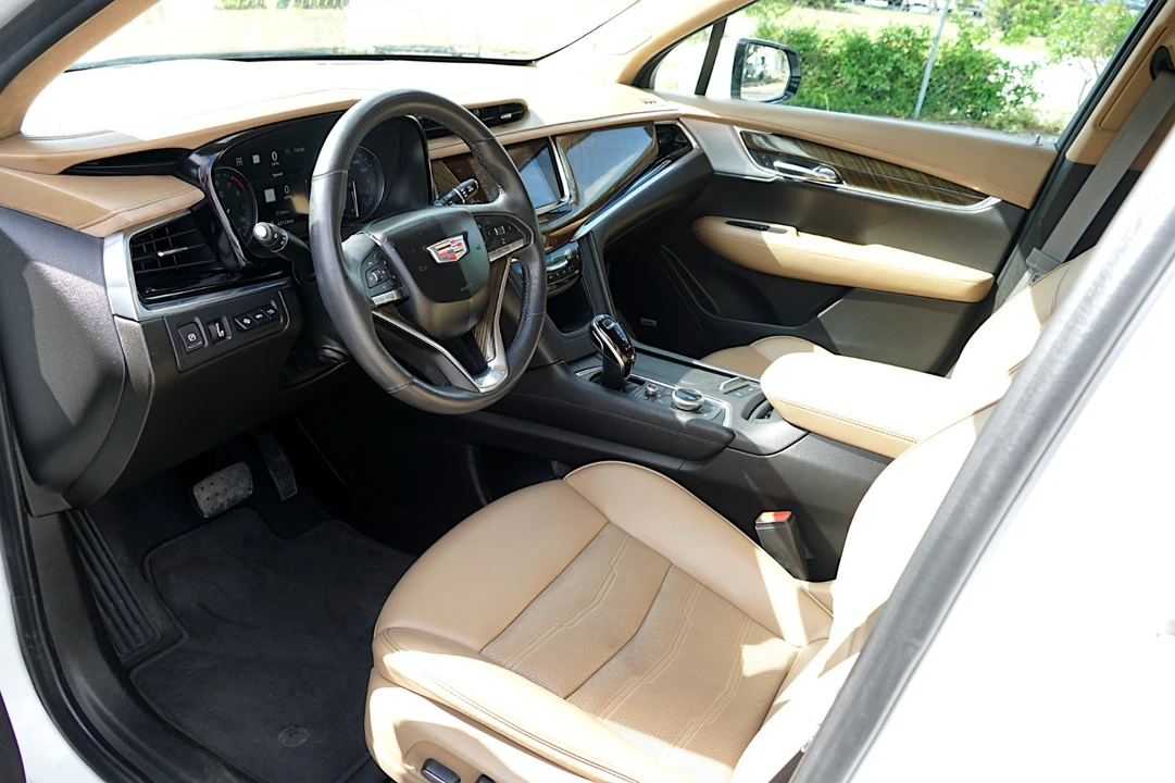 2021 Cadillac XT6 - Image 19 of 31