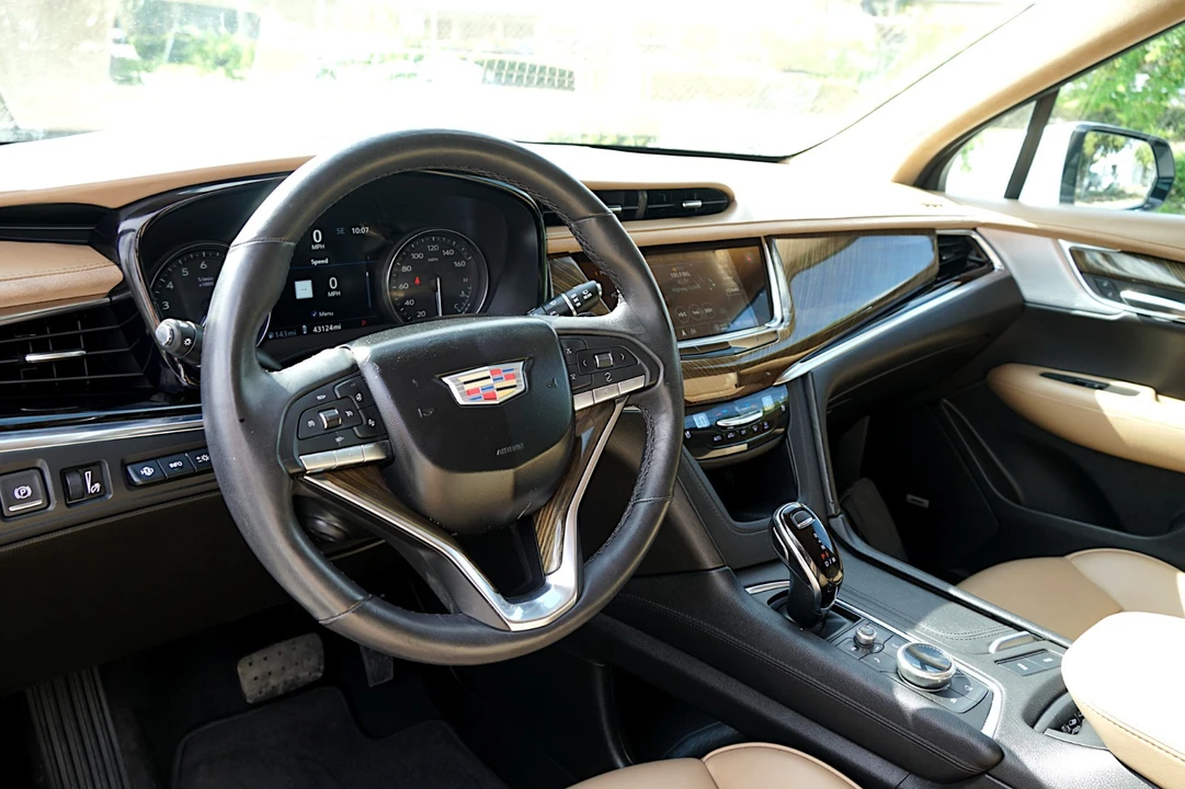 2021 Cadillac XT6 - Image 24 of 31