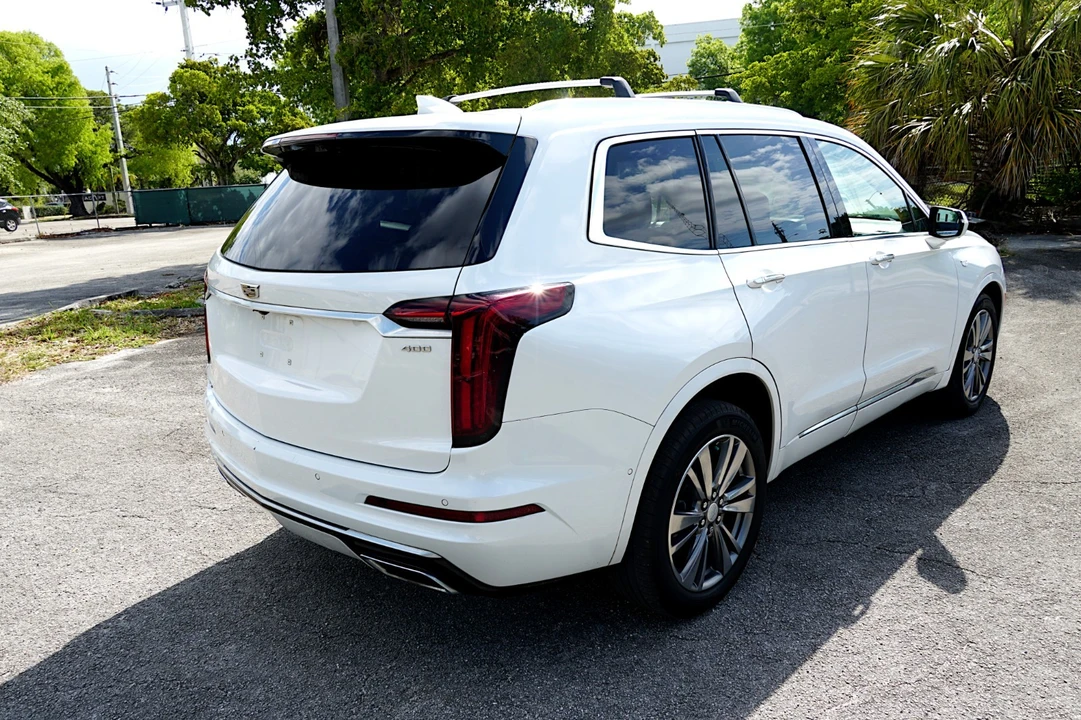2021 Cadillac XT6 - Image 17 of 31