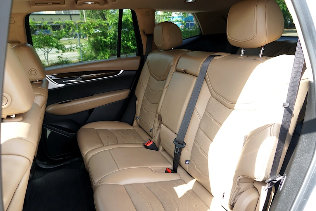 2021 Cadillac XT6 - Image 23 of 31