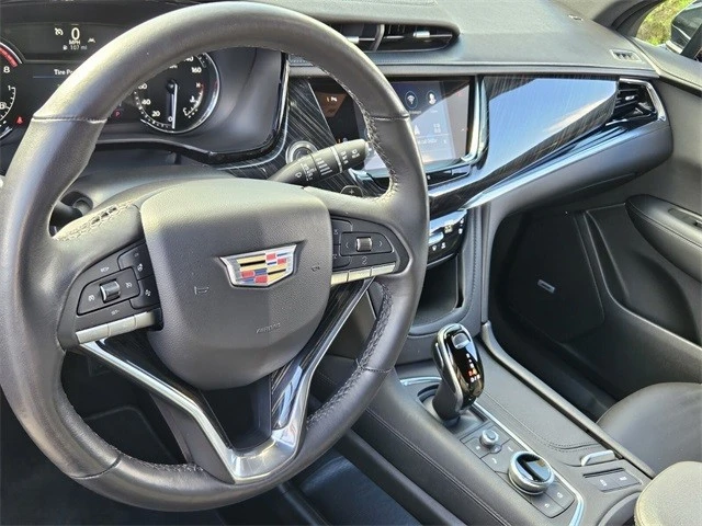 2021 Cadillac XT6 - Image 15 of 21
