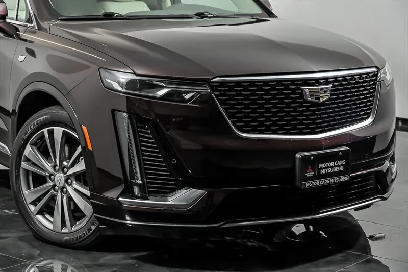 2021 Cadillac XT6 - Image 2 of 31