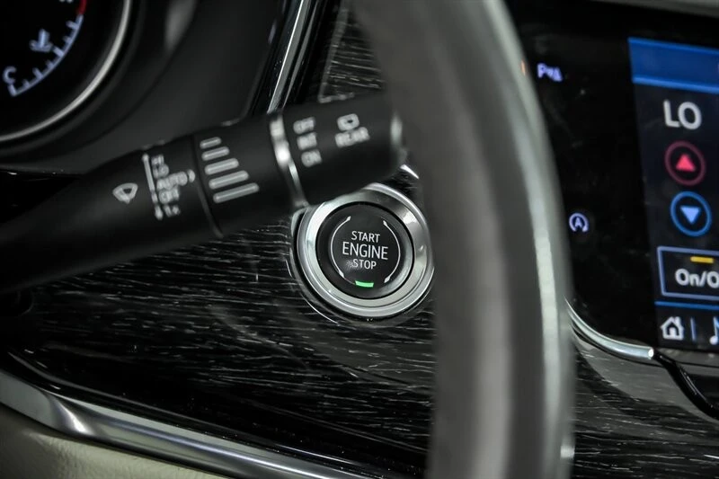2021 Cadillac XT6 - Image 27 of 31