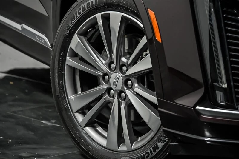 2021 Cadillac XT6 - Image 3 of 31
