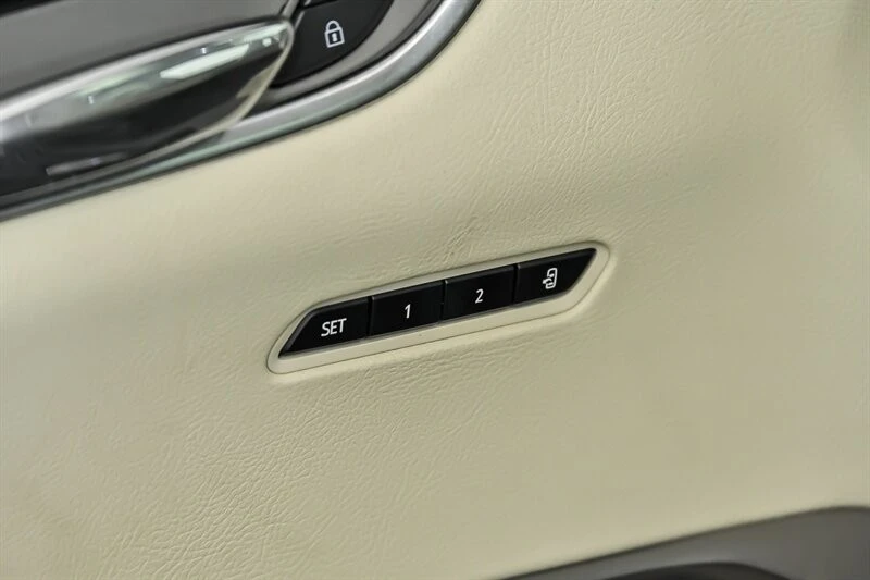 2021 Cadillac XT6 - Image 14 of 31