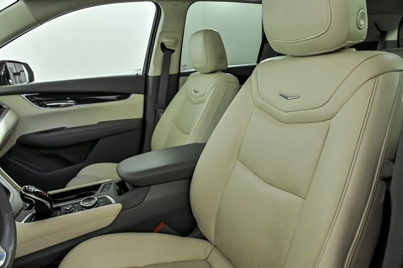 2021 Cadillac XT6 - Image 18 of 31