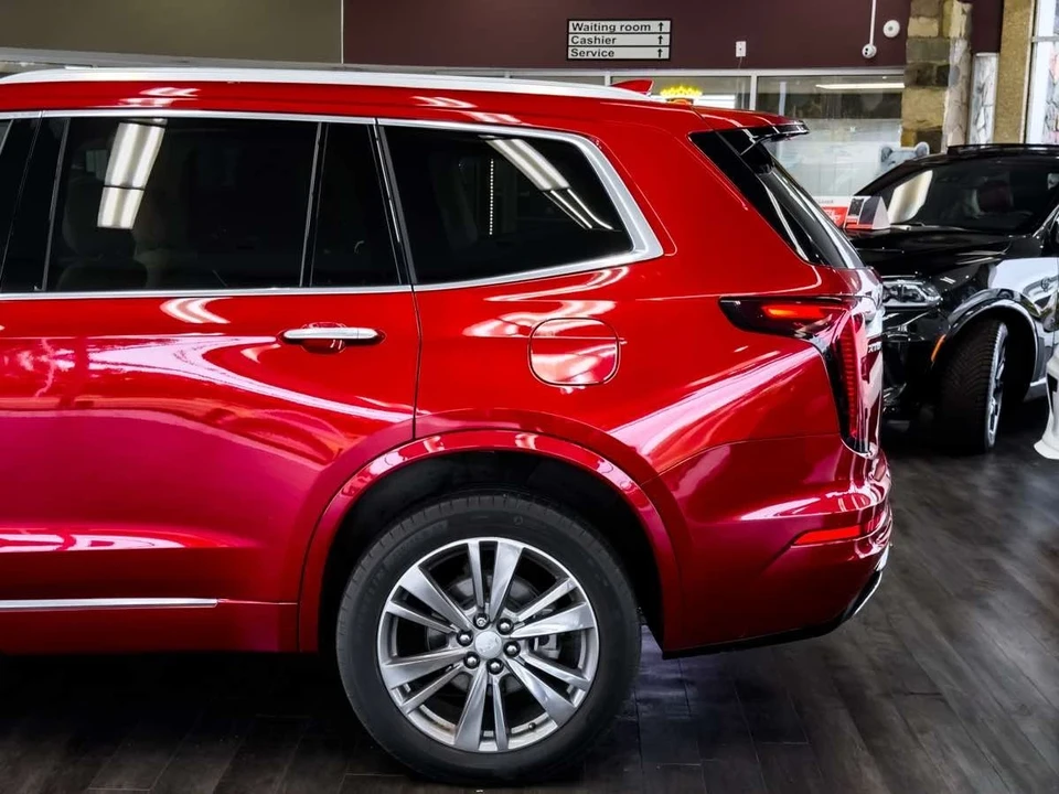2021 Cadillac XT6 - Image 10 of 12