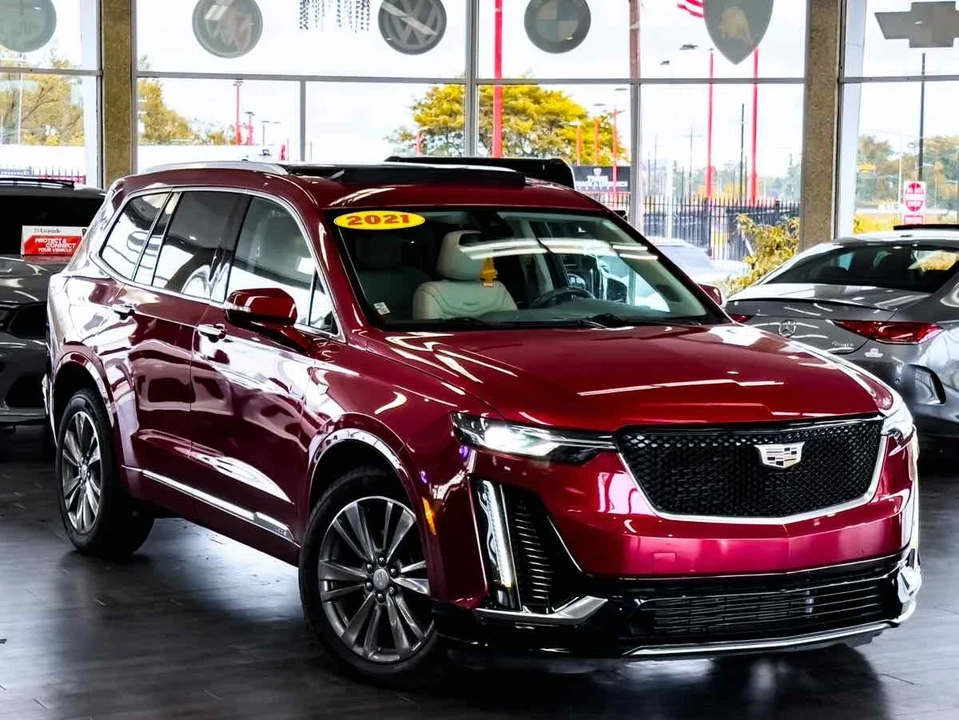 2021 Cadillac XT6 - Image 2 of 12
