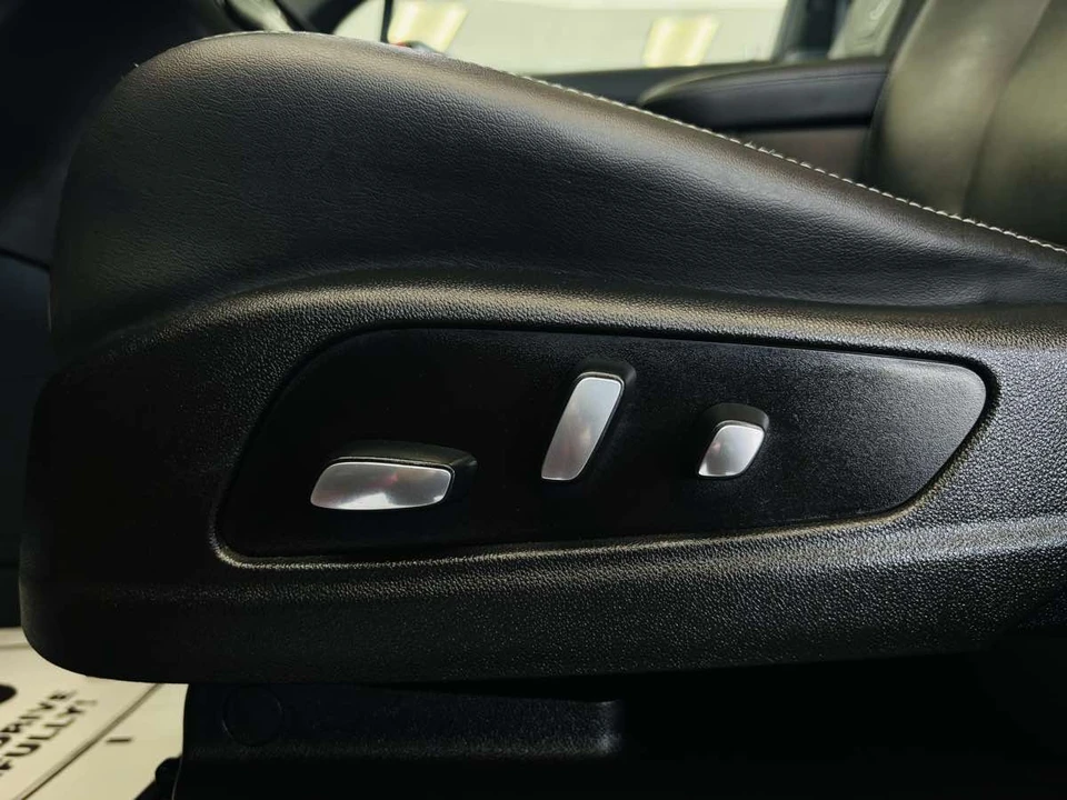 2021 Cadillac XT6 - Image 28 of 31