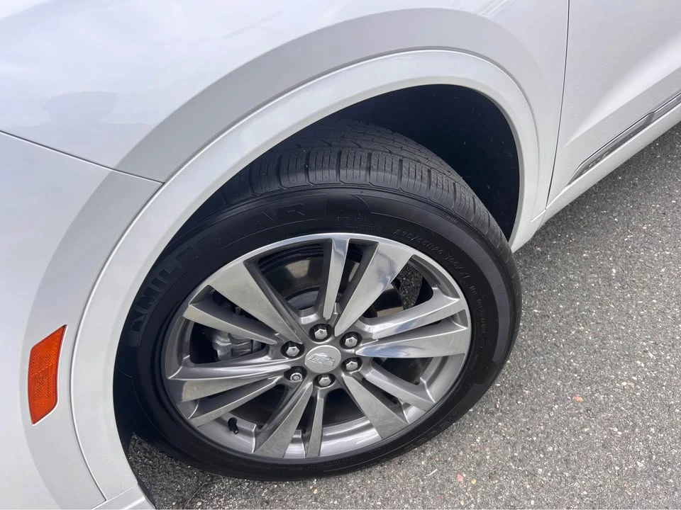 2021 Cadillac XT6 - Image 2 of 7