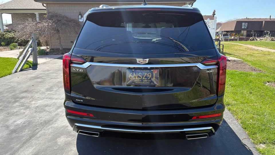 2021 Cadillac XT6 - Image 8 of 9