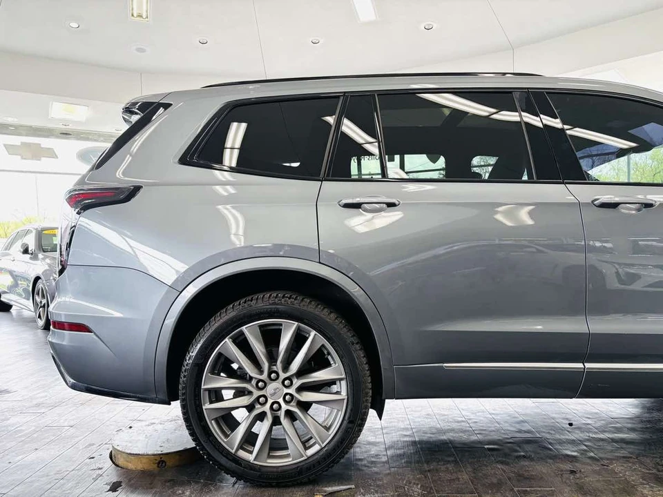 2021 Cadillac XT6 - Image 5 of 31