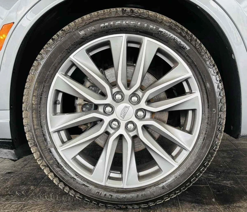 2021 Cadillac XT6 - Image 26 of 31