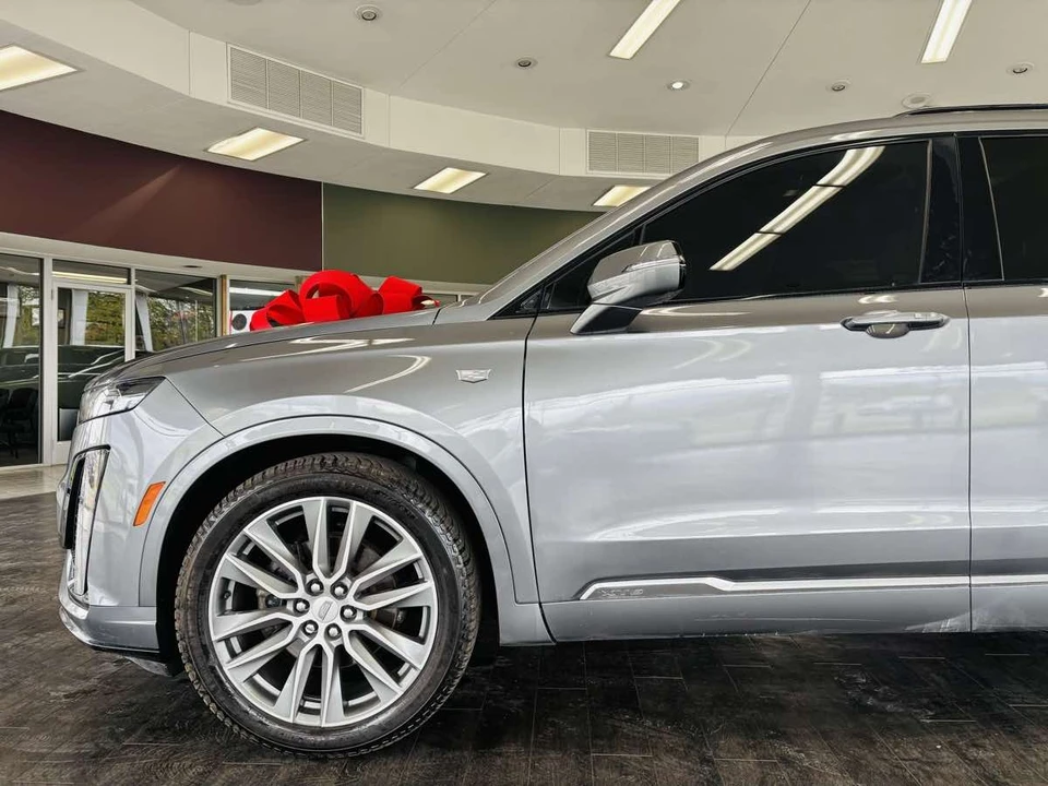 2021 Cadillac XT6 - Image 16 of 31